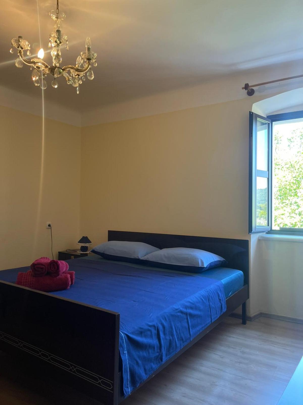 Crveni Apartman Đảo Đảo Cres Ngoại thất bức ảnh