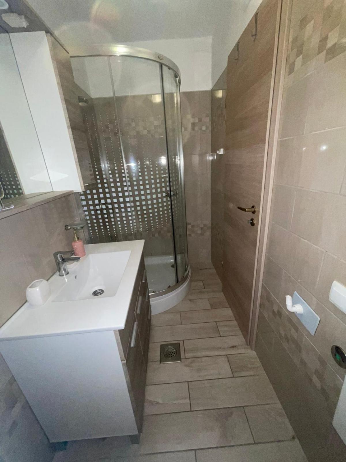 Crveni Apartman Đảo Đảo Cres Ngoại thất bức ảnh